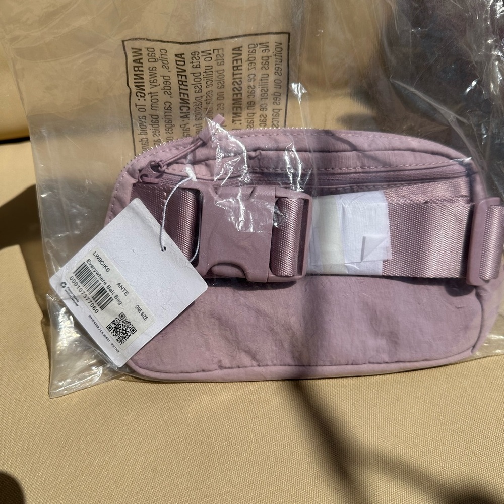 Lululemon Everywhere Belt Bag Color: Antoinette Size: 1L - Picture 5 of 6